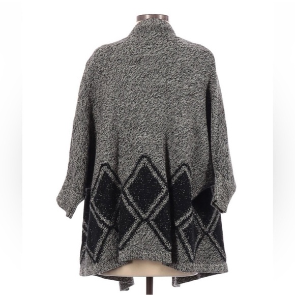 Madewell Gray and Black Cardigan with Draped Design - Picture 3 of 12